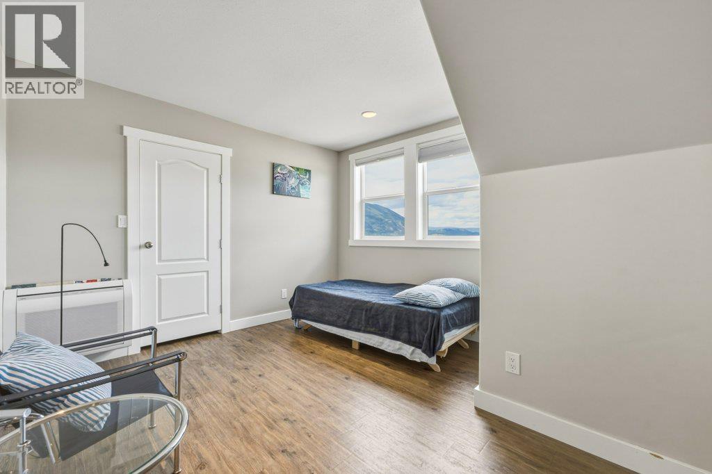 900 10 Avenue SE Unit# 28, Salmon Arm, British Columbia V1E 2W6 - Photo 36 - 10393729