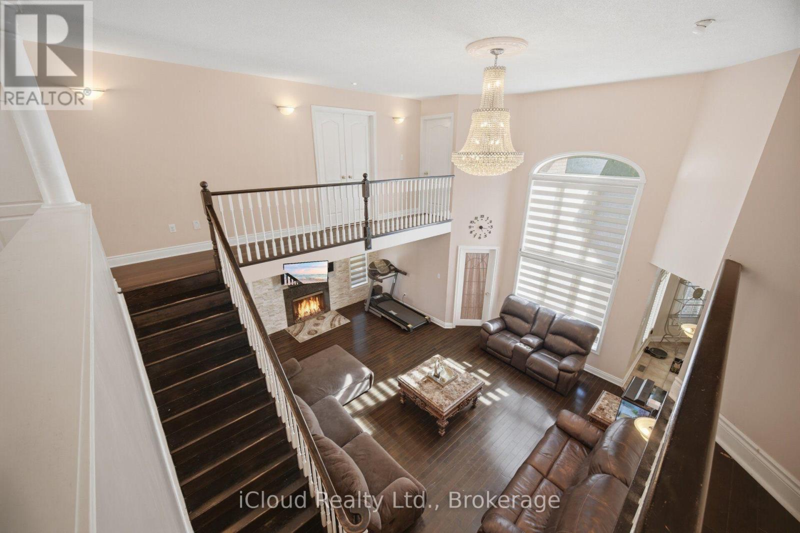 88 Southcreek Court, Hamilton, Ontario  L9K 1M2 - Photo 8 - X13575962