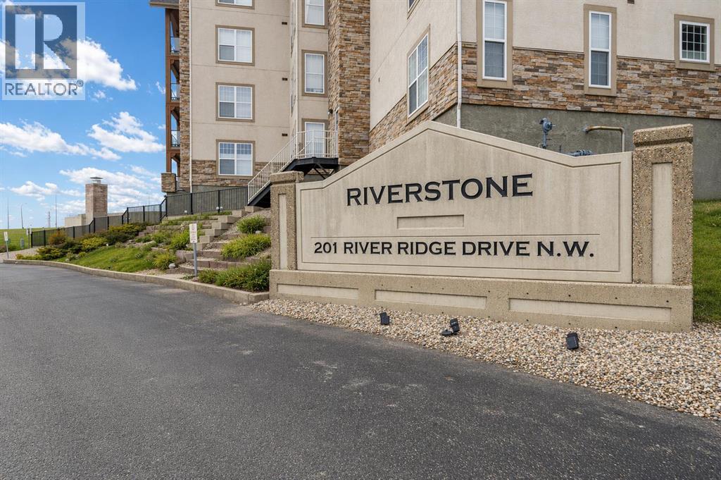 327, 201 River Ridge Drive NW, Medicine Hat