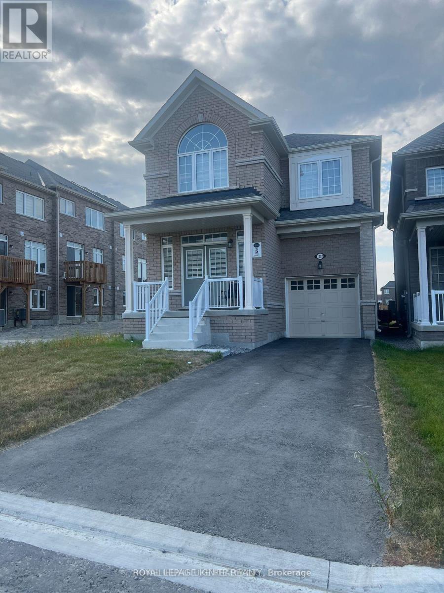 1052 MATTHEW MURRAY CRESCENT, Oshawa, Ontario