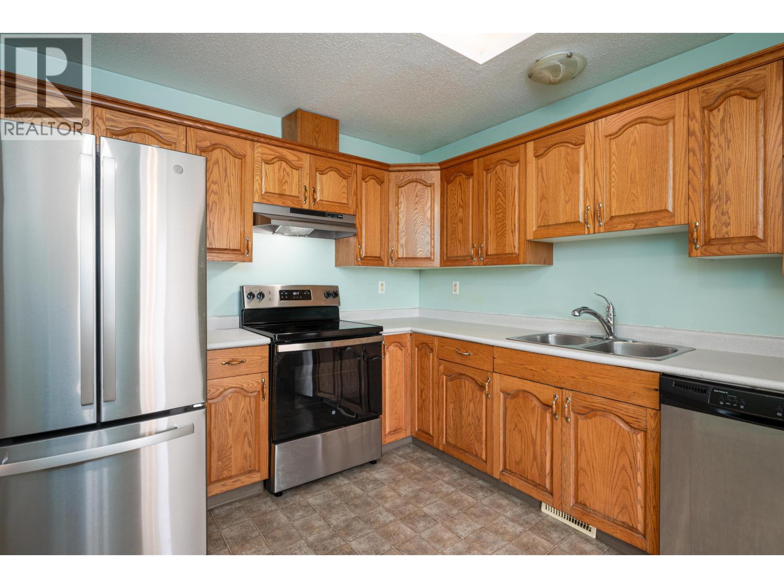 721 Carney Street, Prince George, British Columbia V2M 2K5 - Photo 3 - R3124586