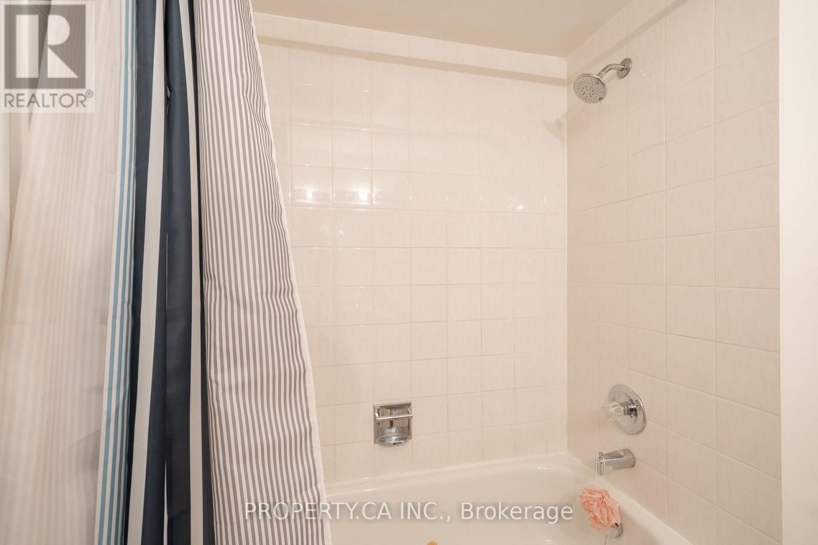 72 Desert Sand Drive, Brampton, Ontario  L6R 1V6 - Photo 30 - W13580614