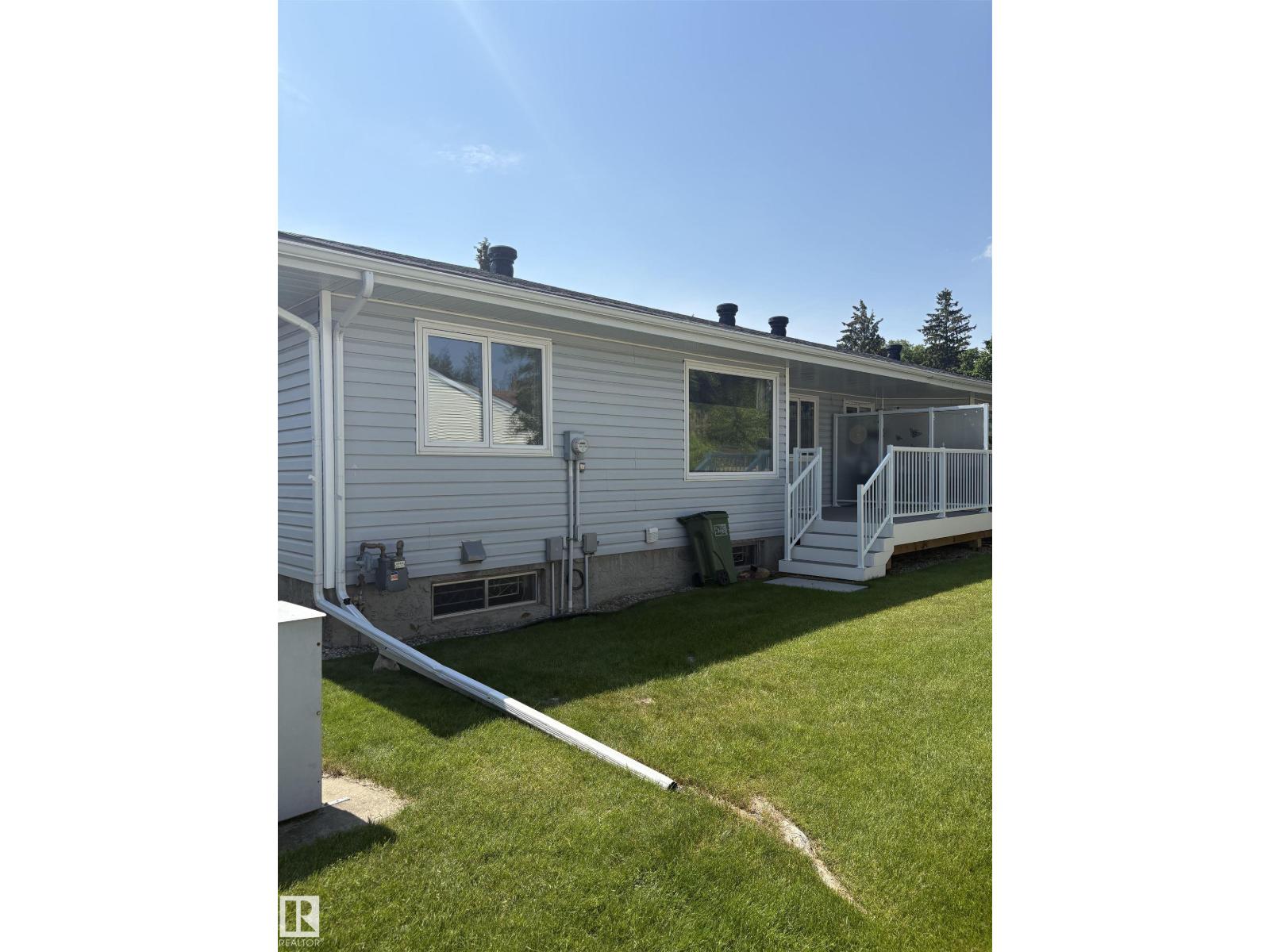 17520 Callingwood Rd NW NW, Edmonton, Alberta  T5T 5P1 - Photo 3 - E4499676