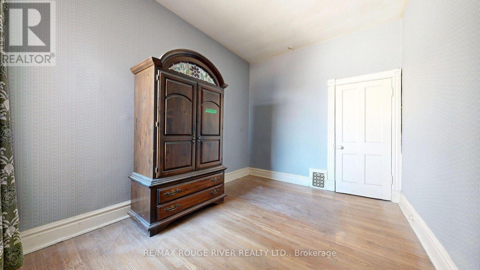 308 Roxton Road, Toronto, Ontario  M6G 3P9 - Photo 26 - C13542230