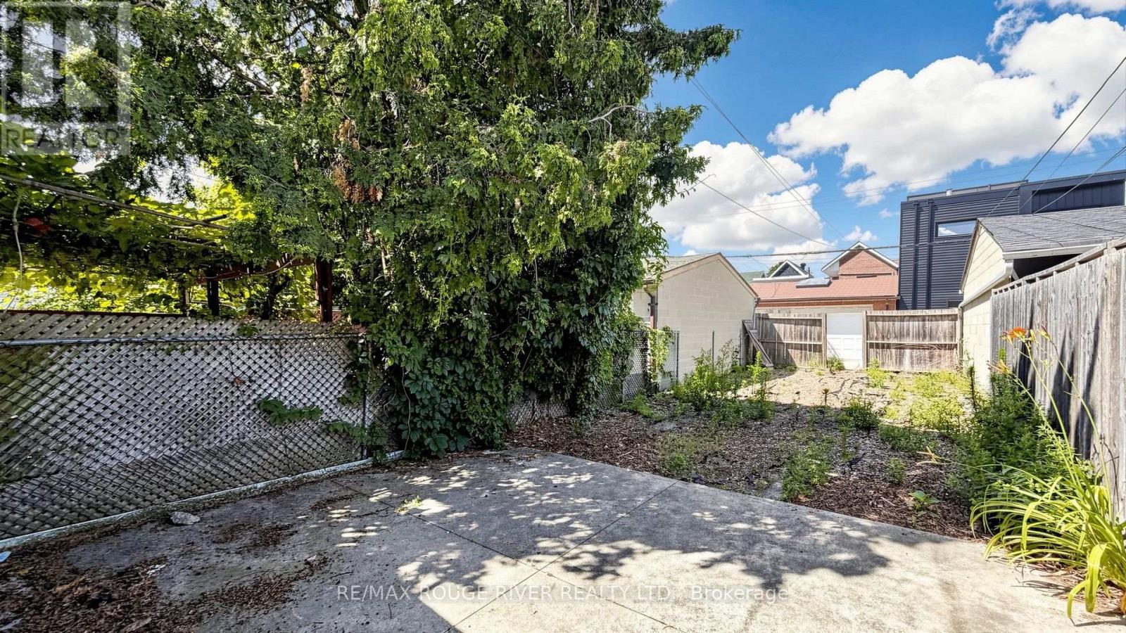 308 Roxton Road, Toronto, Ontario  M6G 3P9 - Photo 39 - C13542230