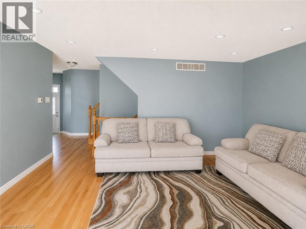 72 Newcastle Drive Unit# Upper, Kitchener, Ontario  N2R 1X2 - Photo 4 - 40848873