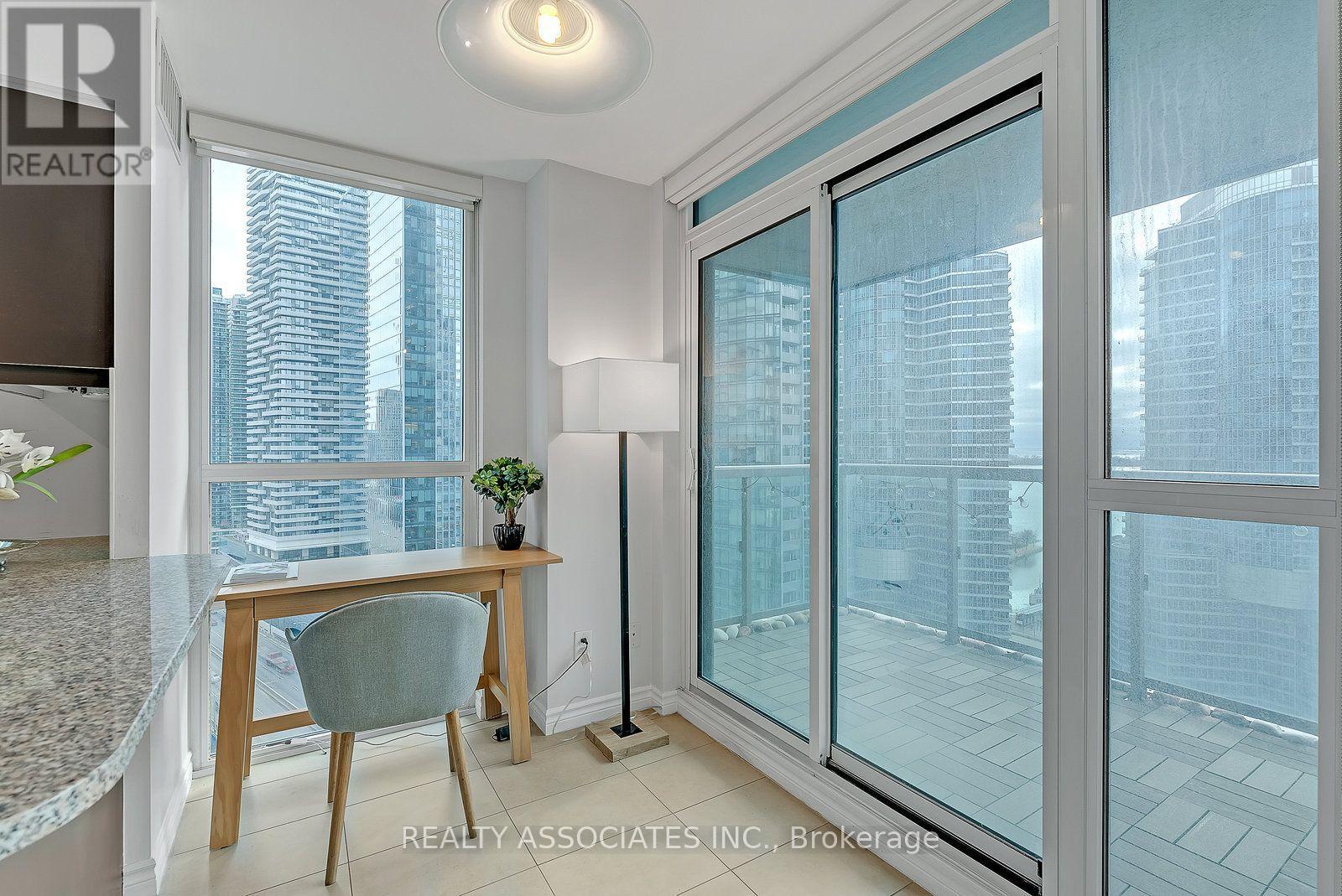 2710 - 19 Grand Trunk Crescent, Toronto, Ontario  M5J 3A3 - Photo 21 - C13560982