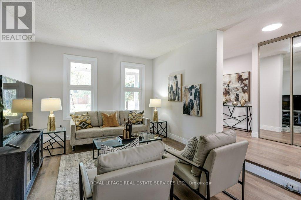 3076 Redstart Drive, Mississauga, Ontario  L5L 2N3 - Photo 12 - W13580738