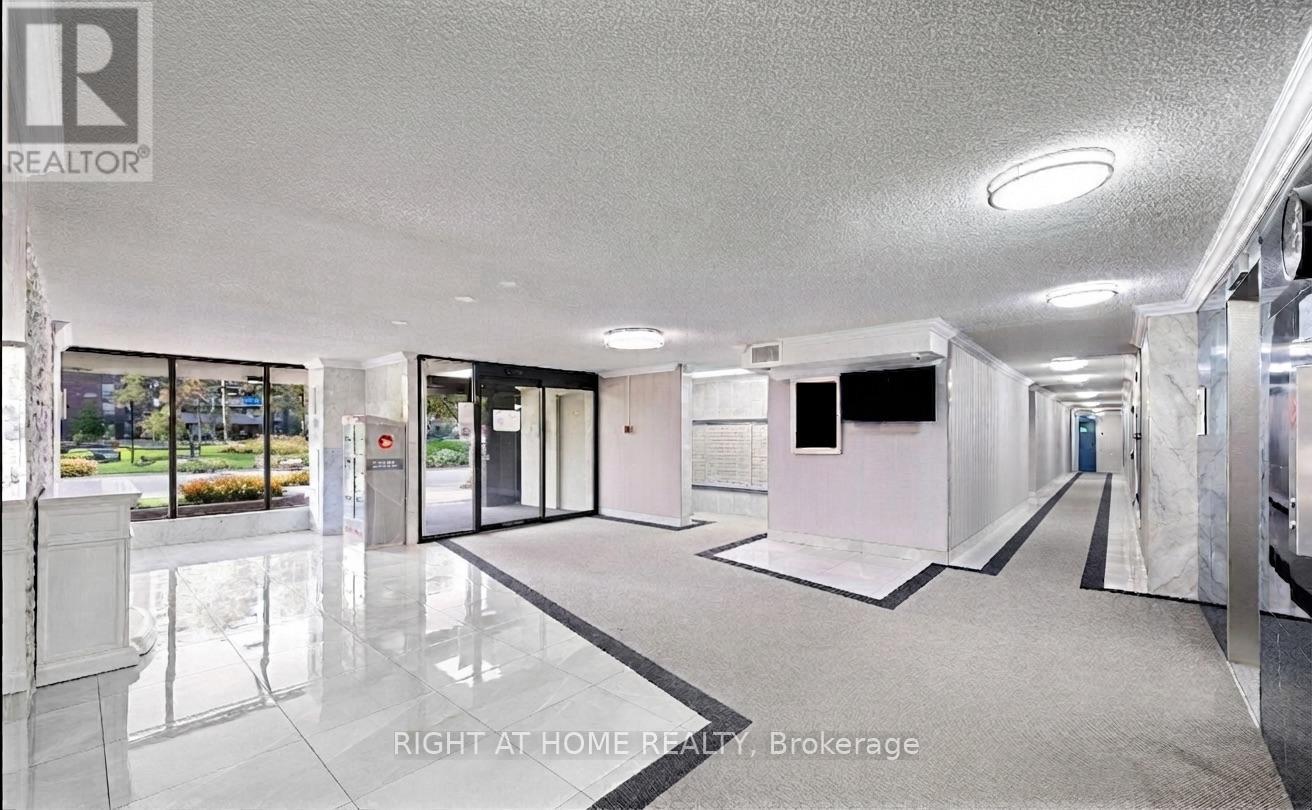 2106 - 4 Kings Cross Road, Brampton, Ontario  L6T 3X8 - Photo 3 - W13580774