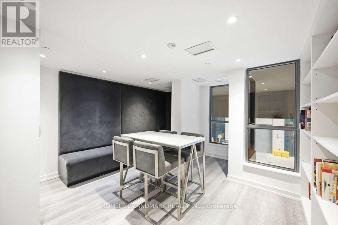 Suite 560 - 31 Tippett Road, Toronto, Ontario M3H 0C8 - Photo 18 - C13576938
