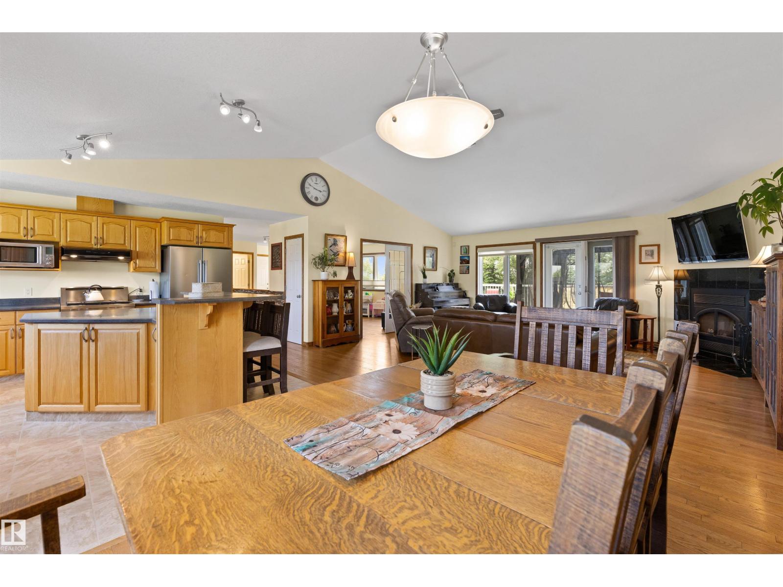55326 Rge Road 260, Rural Sturgeon County, Alberta  T8R 0T5 - Photo 13 - E4499665