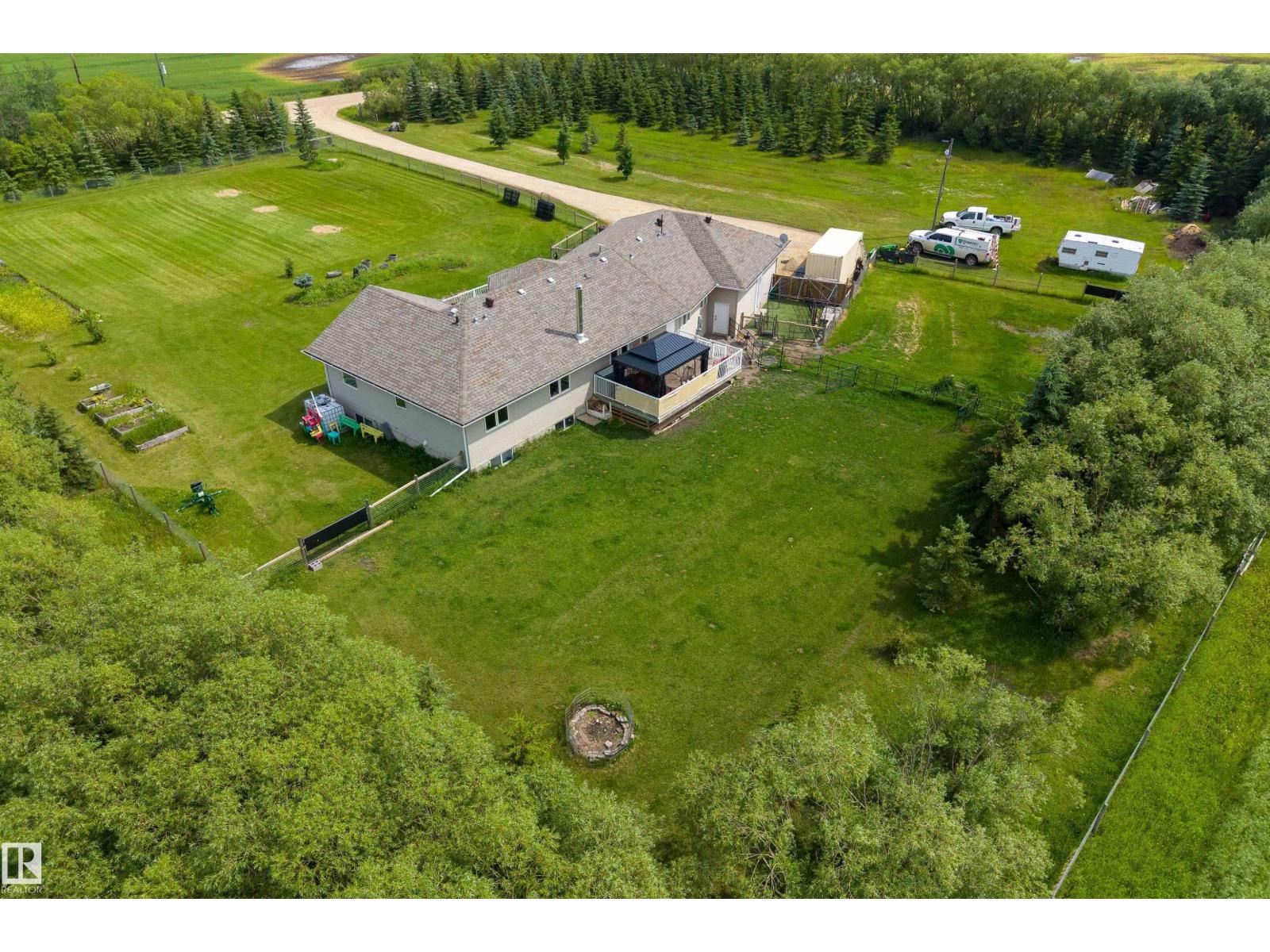 55326 Rge Road 260, Rural Sturgeon County, Alberta  T8R 0T5 - Photo 53 - E4499665
