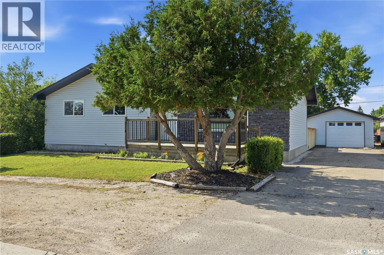 214 Pierce Street, Strasbourg, Saskatchewan  S0G 4V0 - Photo 2 - SK042986