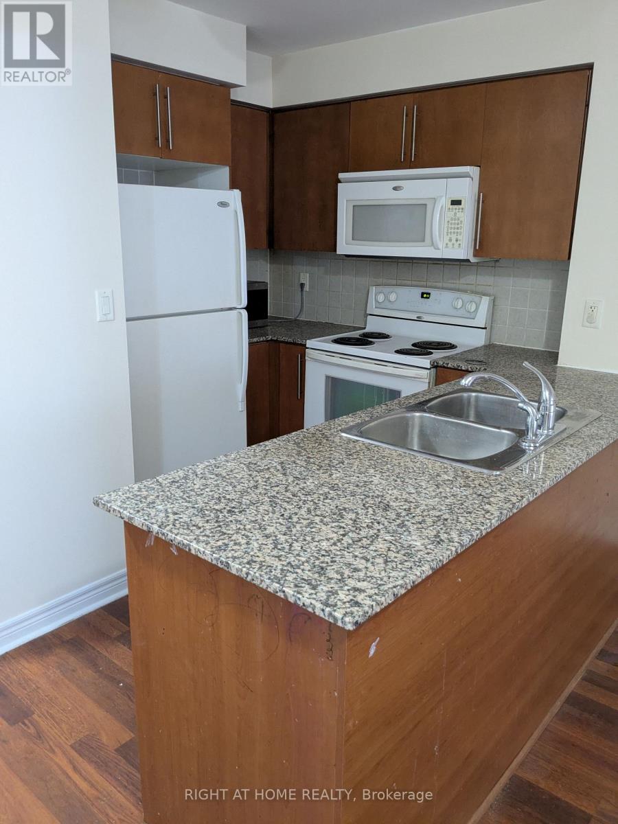 1408 - 310 Burnhamthorpe Road W, Mississauga, Ontario L5B 4P9 - Photo 3 - W13578774