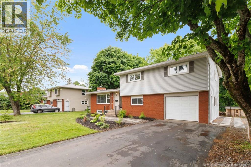 23 Vista Drive, Moncton, New Brunswick  E1A 4L6 - Photo 3 - NB141973