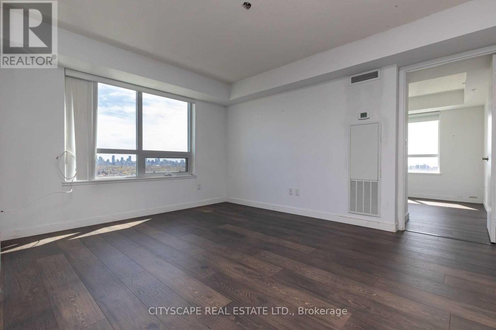 1902 - 1420 Dupont Street, Toronto, Ontario  M6H 4J8 - Photo 2 - W13580864