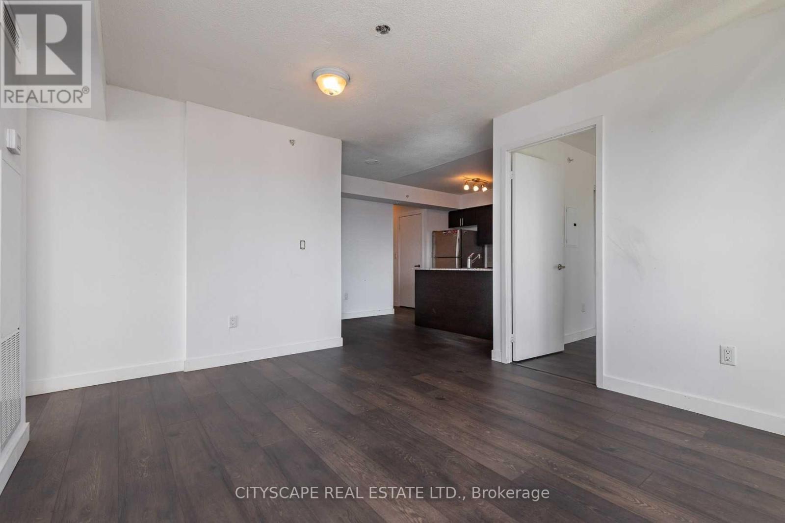 1902 - 1420 Dupont Street, Toronto, Ontario  M6H 4J8 - Photo 3 - W13580864