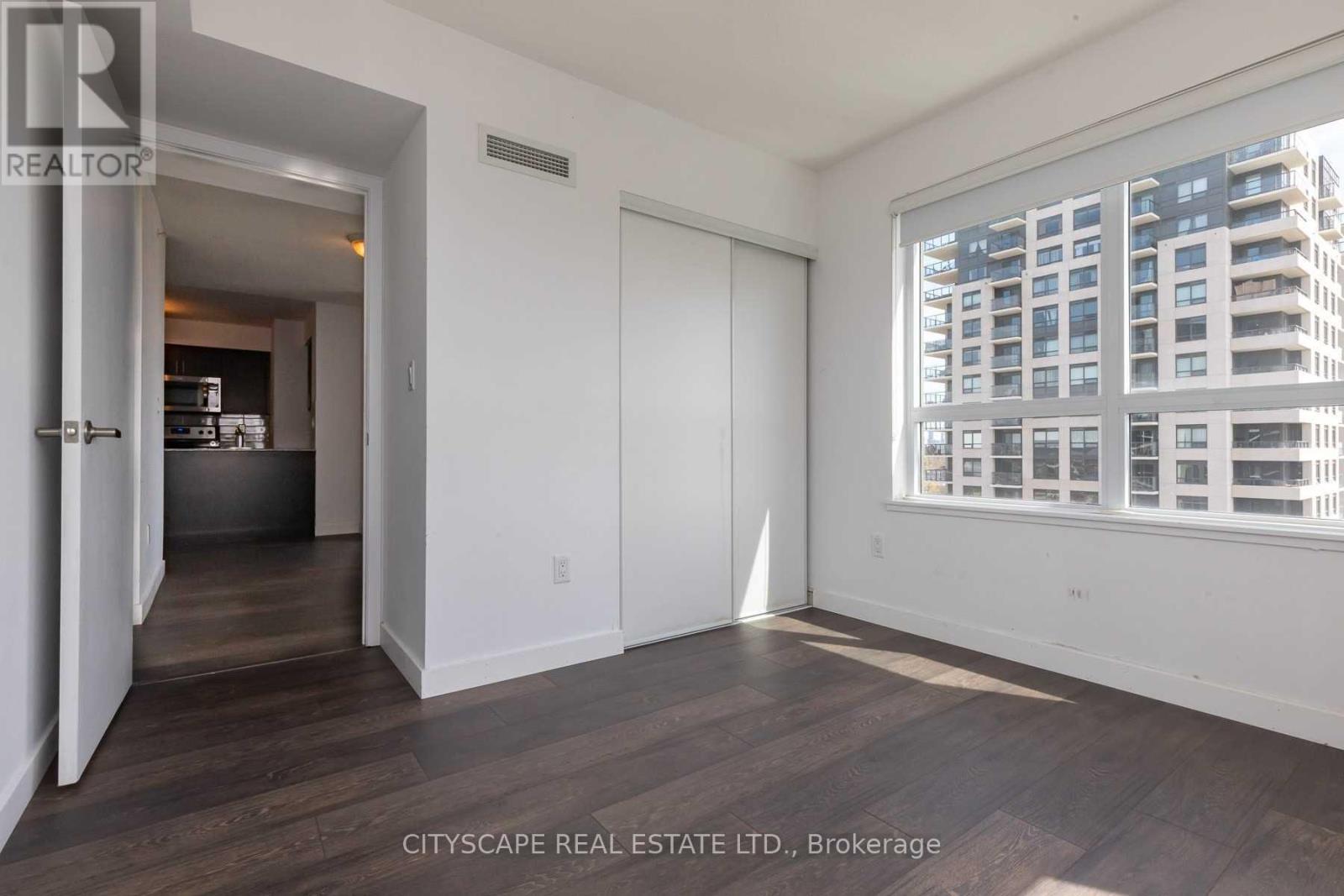 1902 - 1420 Dupont Street, Toronto, Ontario  M6H 4J8 - Photo 7 - W13580864