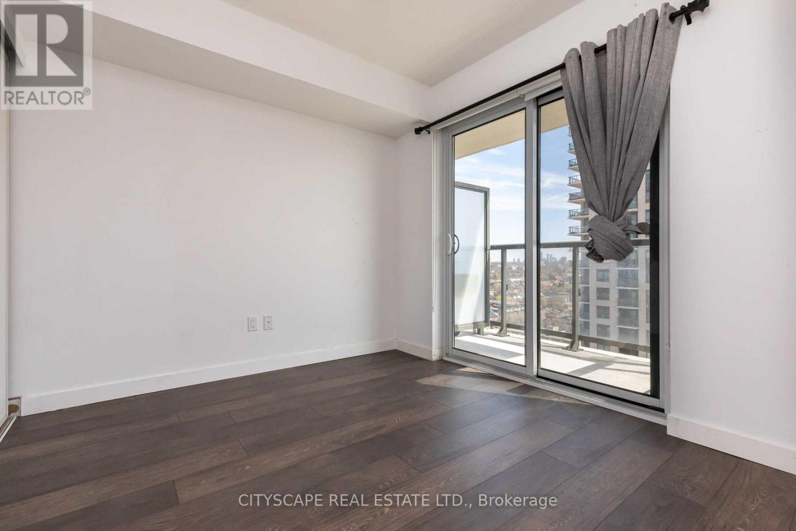 1902 - 1420 Dupont Street, Toronto, Ontario  M6H 4J8 - Photo 8 - W13580864