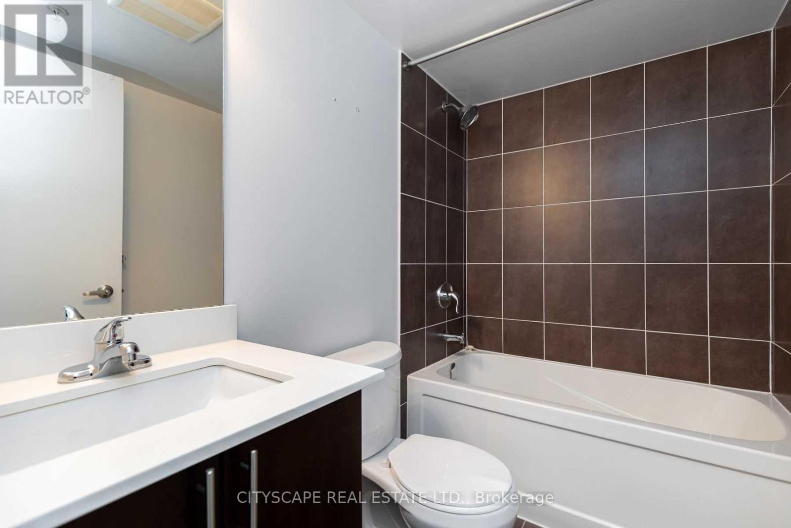 1902 - 1420 Dupont Street, Toronto, Ontario  M6H 4J8 - Photo 9 - W13580864