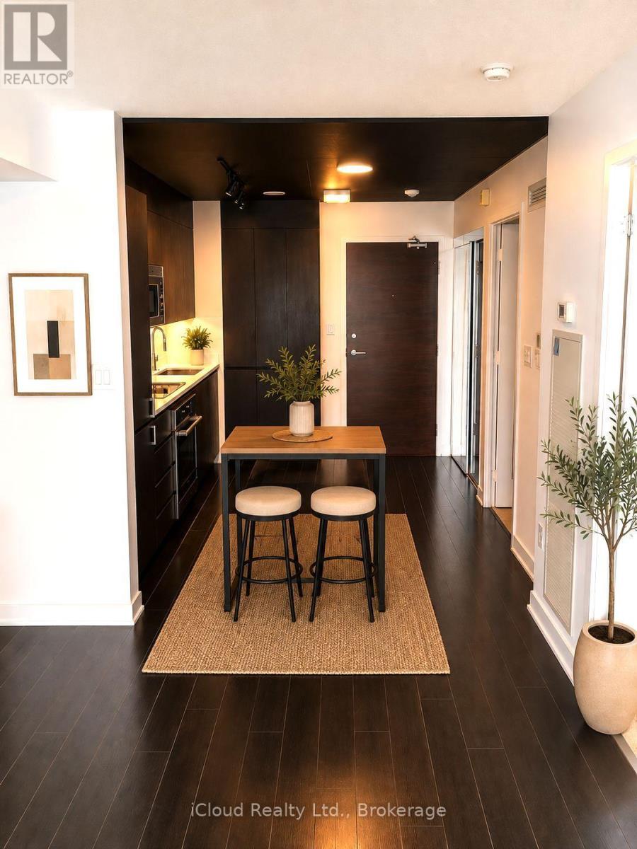 2711 - 15 ICEBOAT TERRACE, Toronto, Ontario