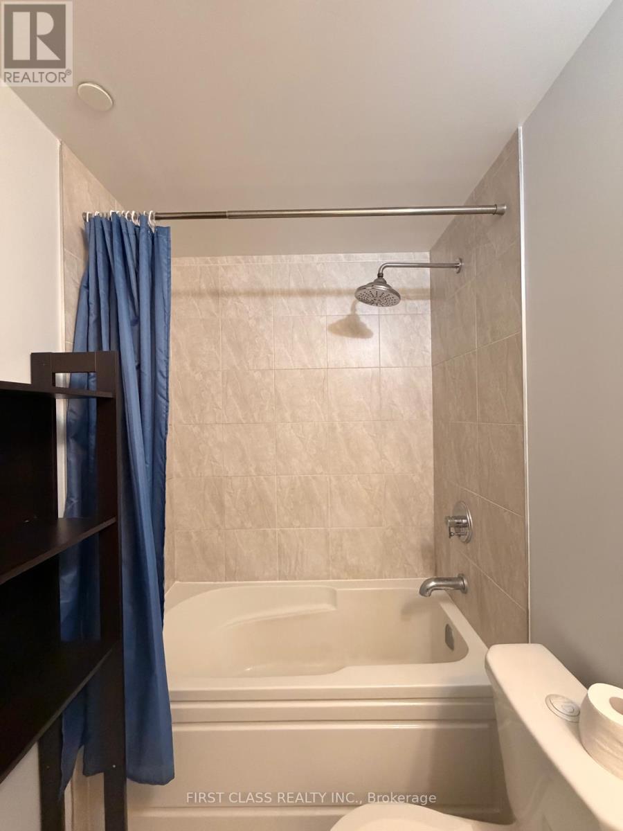 908 - 160 Vanderhoof Avenue, Toronto, Ontario  M4G 0B7 - Photo 8 - C13489262