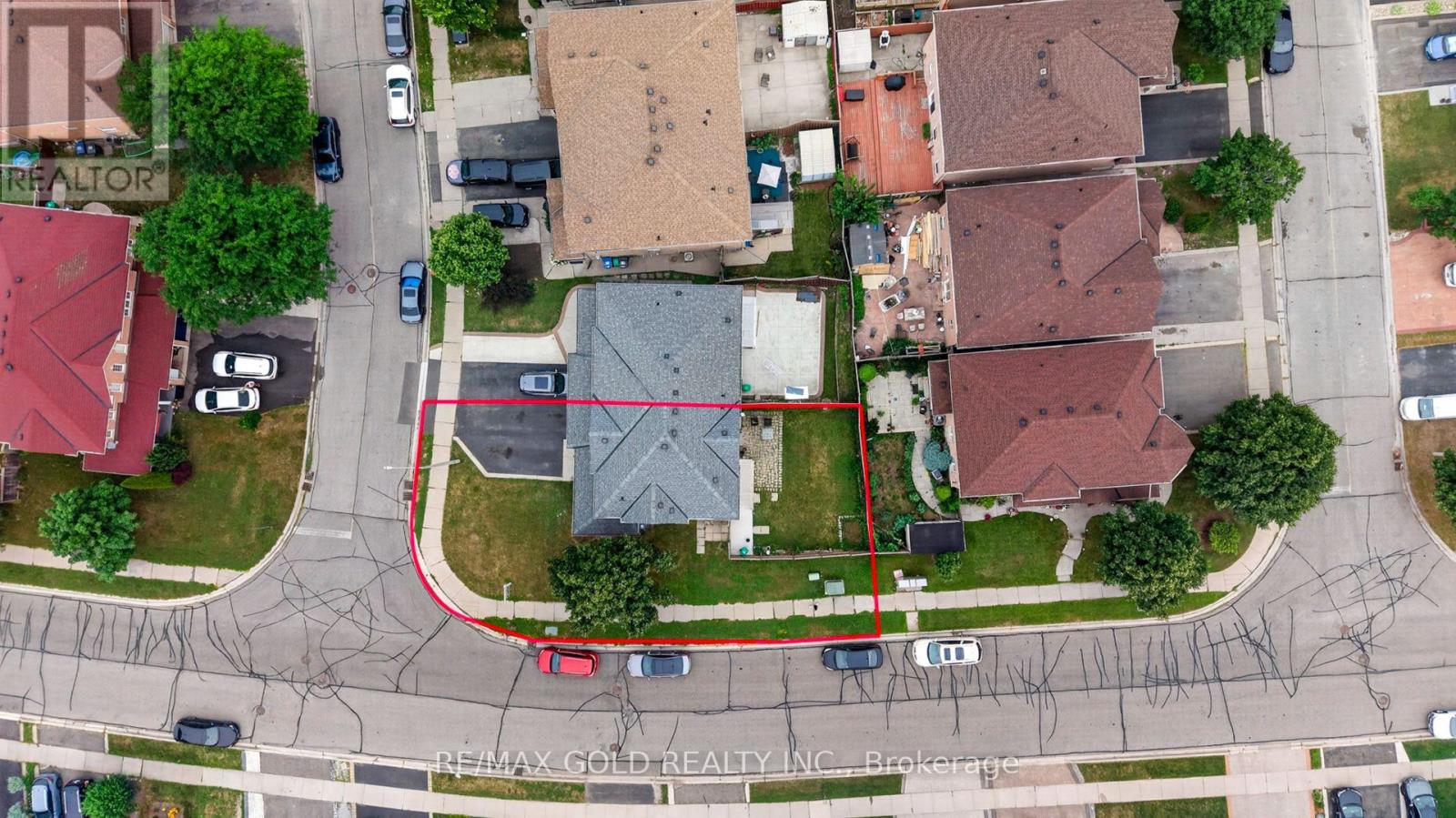 52 Junction Crescent, Brampton, Ontario L7A 2G9 - Photo 6 - W13580678