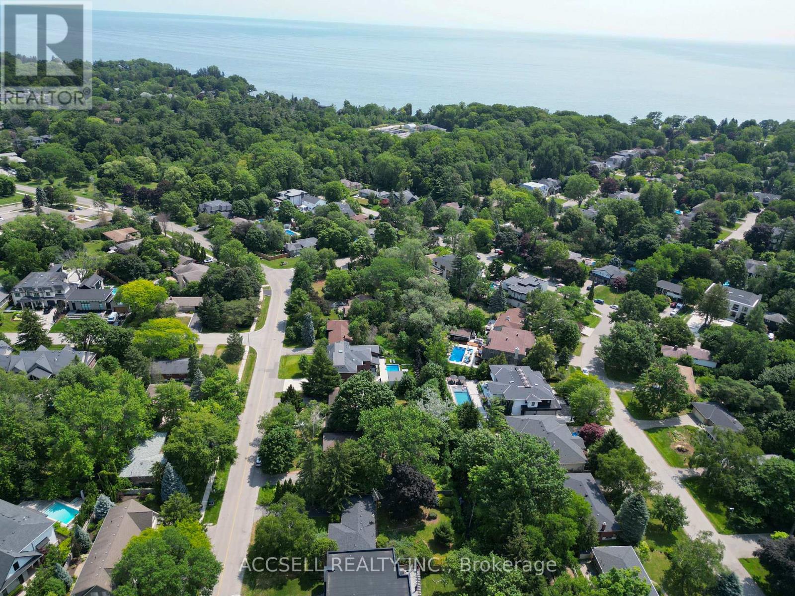 1358 Sedgewick Crescent, Oakville, Ontario L6L 1X8 - Photo 37 - W13580938