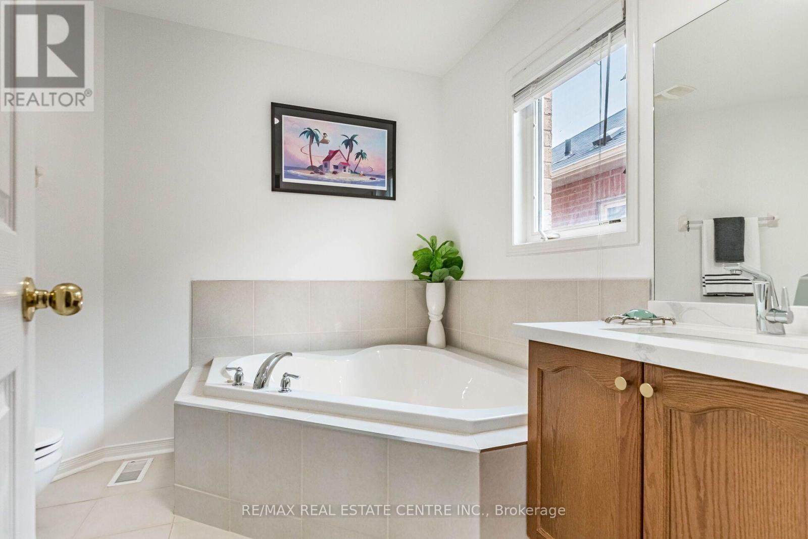 4718 Alana Glen Drive, Mississauga, Ontario  L5V 0C3 - Photo 32 - W13580872