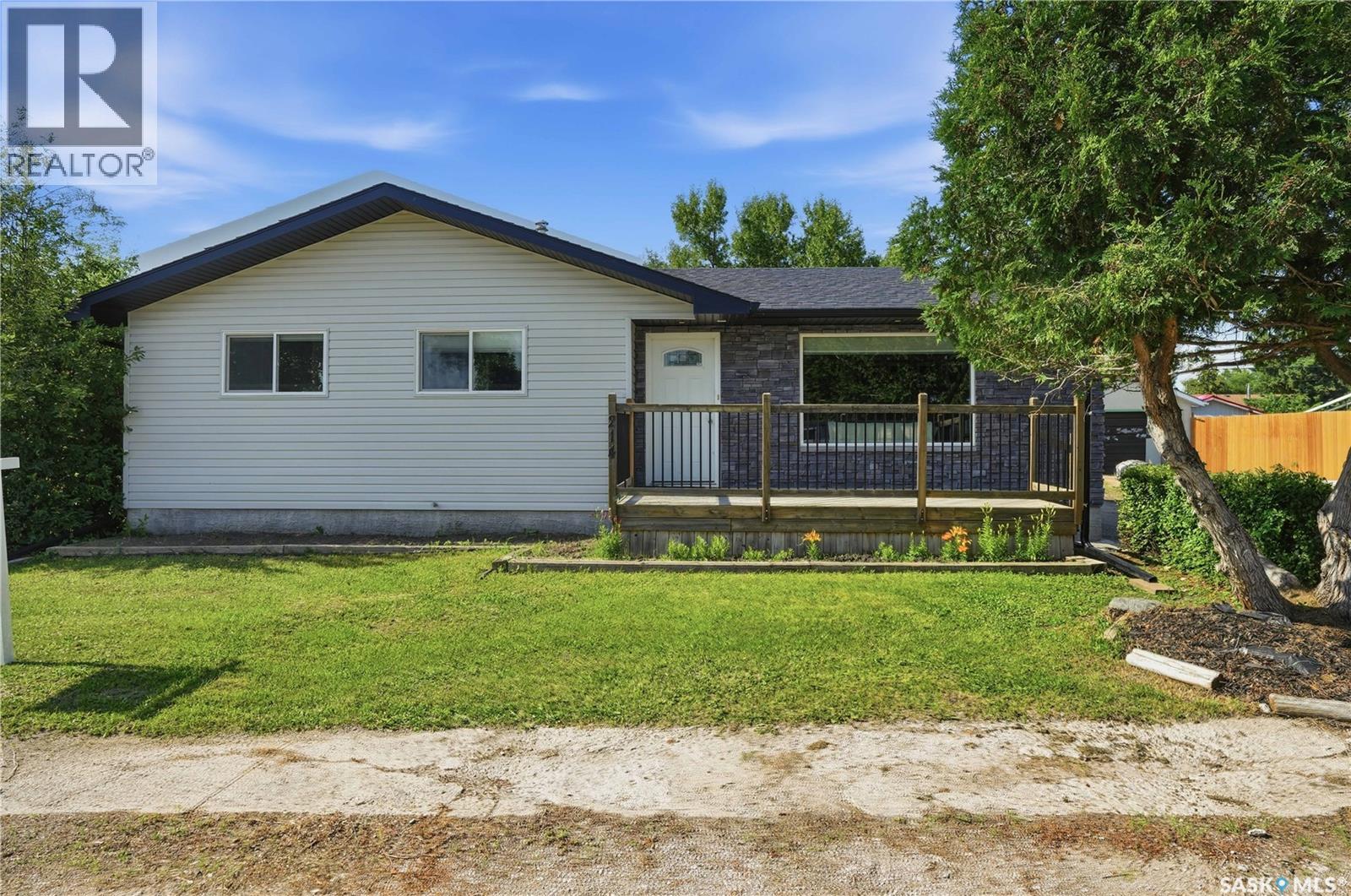 214 Pierce Street, Strasbourg, Saskatchewan  S0G 4V0 - Photo 1 - SK042986