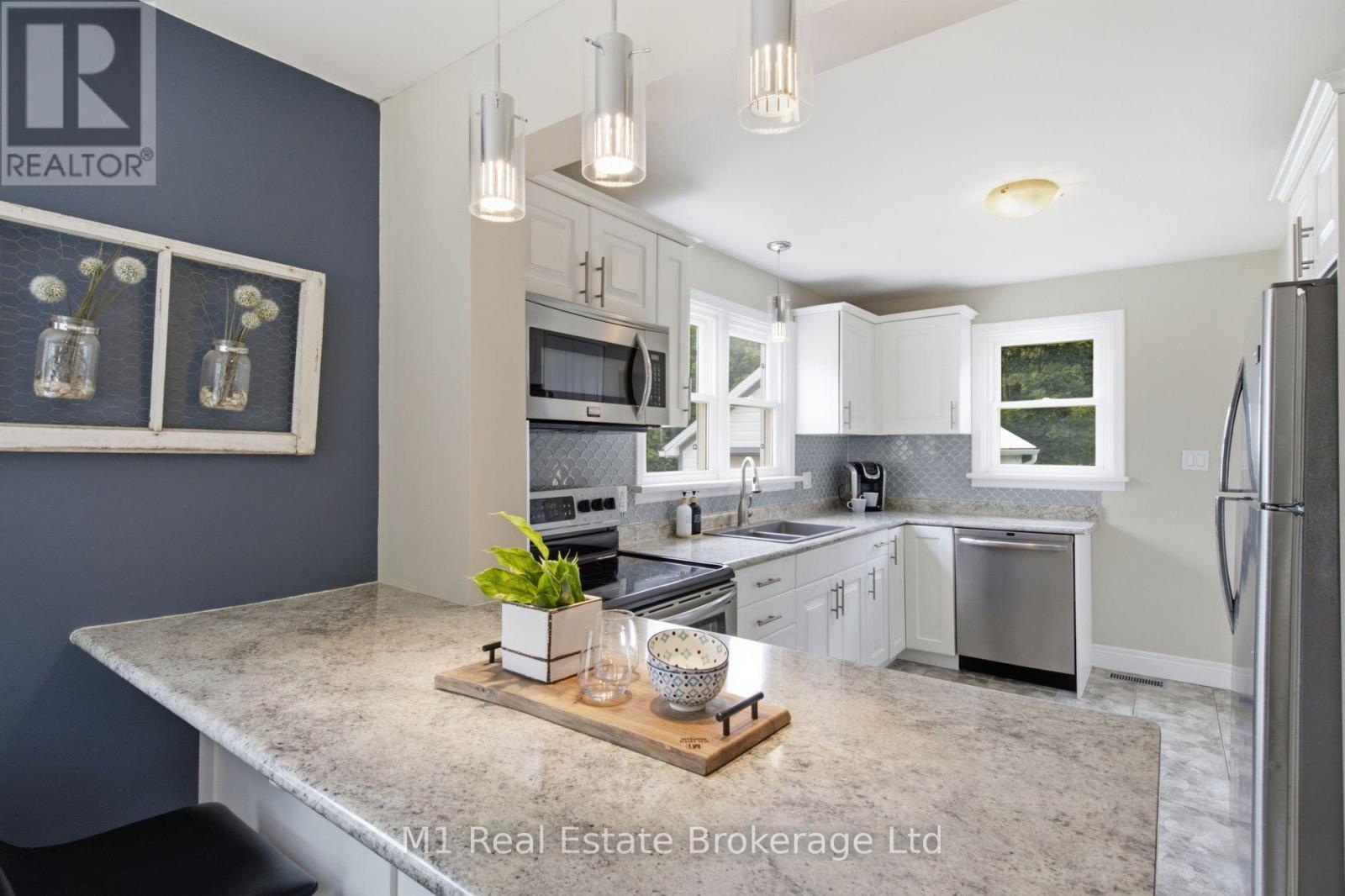625 Woodside Street, Centre Wellington, Ontario  N1M 2M4 - Photo 10 - X13580990