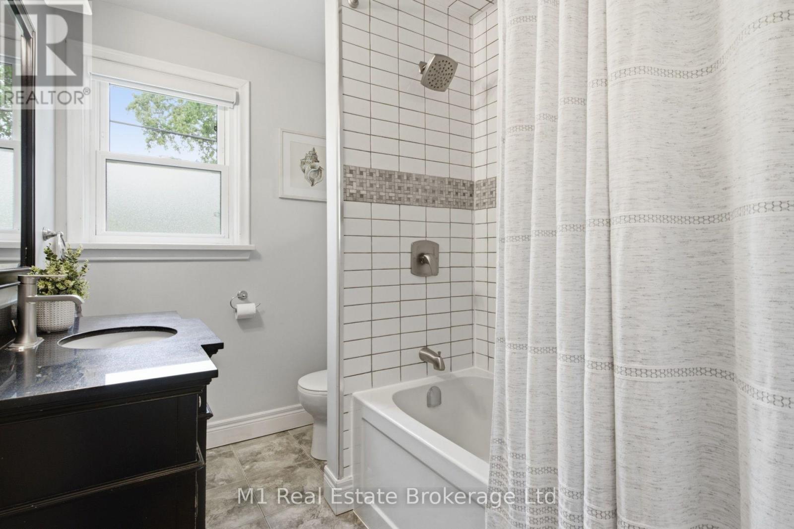 625 Woodside Street, Centre Wellington, Ontario  N1M 2M4 - Photo 16 - X13580990