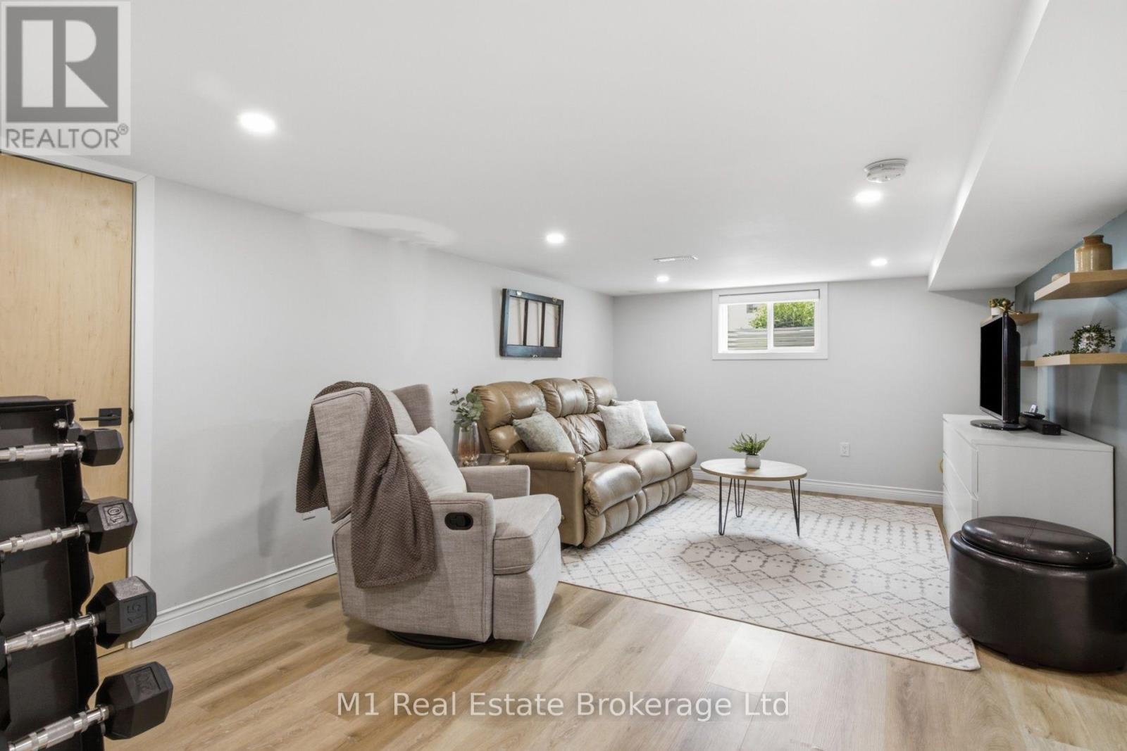 625 Woodside Street, Centre Wellington, Ontario  N1M 2M4 - Photo 17 - X13580990