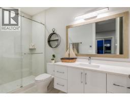 761 Highpointe Lane, Kelowna, British Columbia  V1V 2Y1 - Photo 32 - 10394828