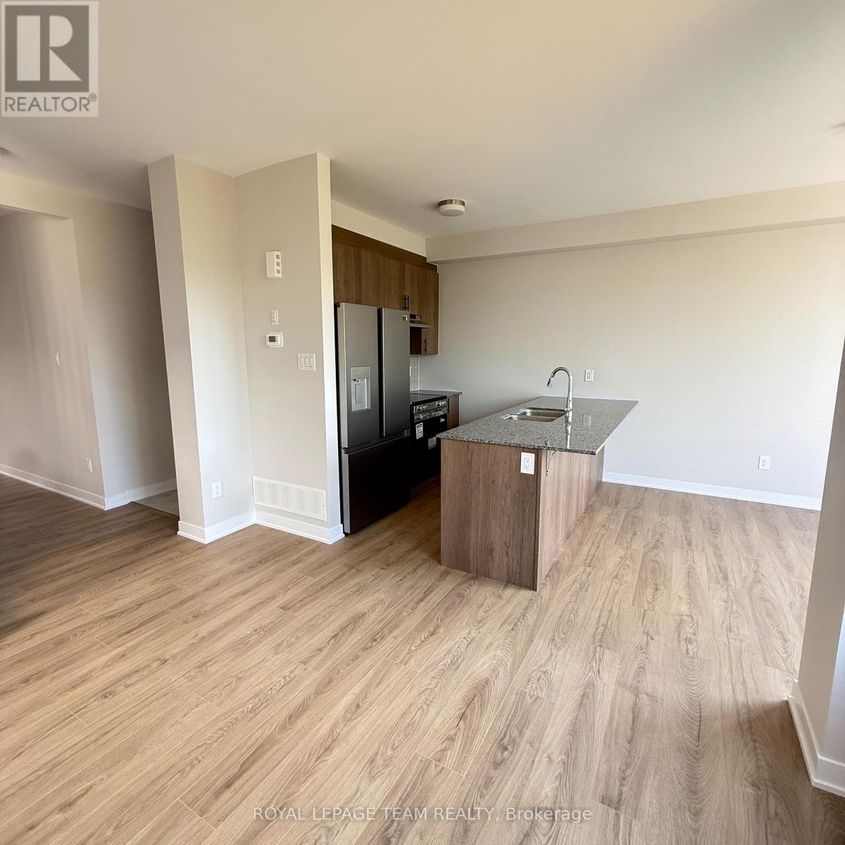 286 Les Emmerson Drive S, Ottawa, Ontario  K2J 7L1 - Photo 4 - X13581020