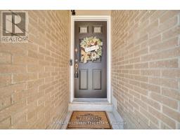 62 CUMBERLAND LANE, Ajax, Ontario
