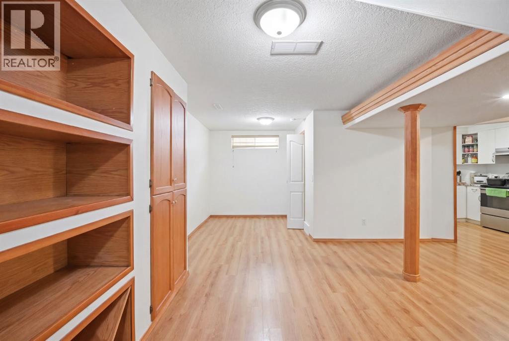 138 Shannon Hill SW, Calgary, Alberta  T2Y 2Y8 - Photo 35 - A2330106