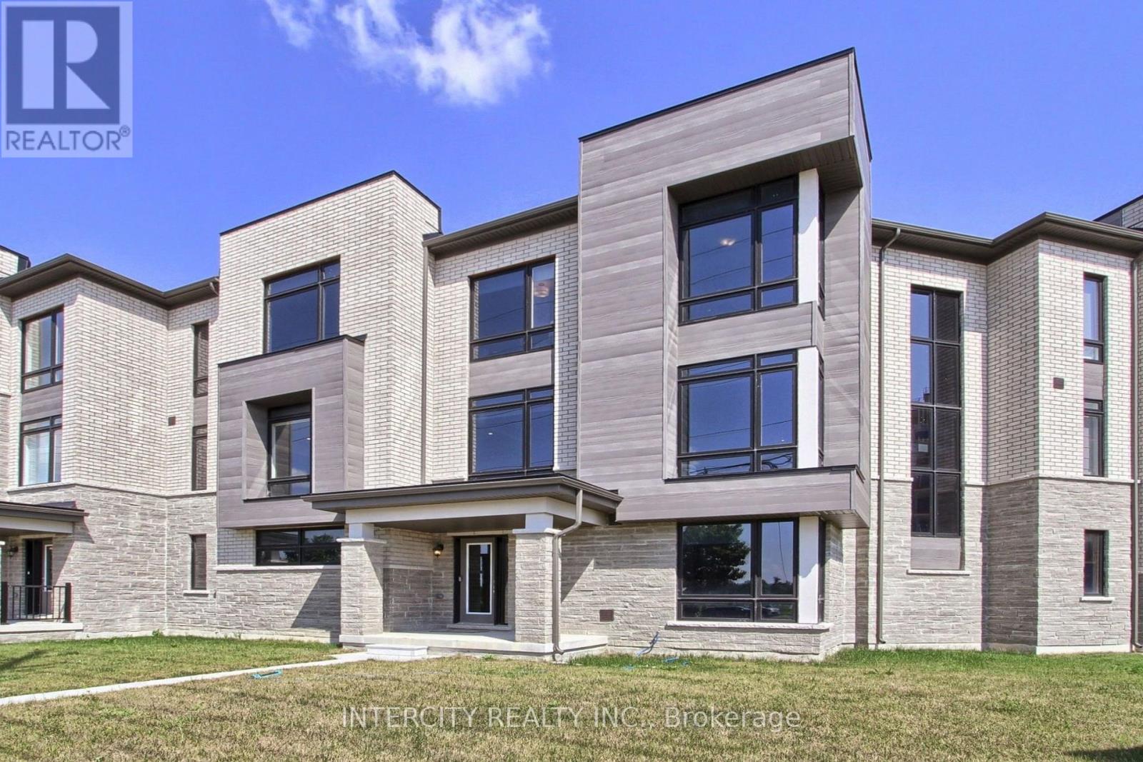 130 Blick Crescent, Aurora, Ontario L4G 4A9 - Photo 5 - N13580828