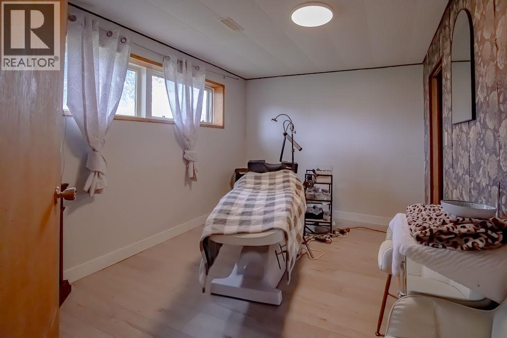 324 Dogwood Street, Fort St. James, British Columbia  V0J 1P0 - Photo 21 - R3144998