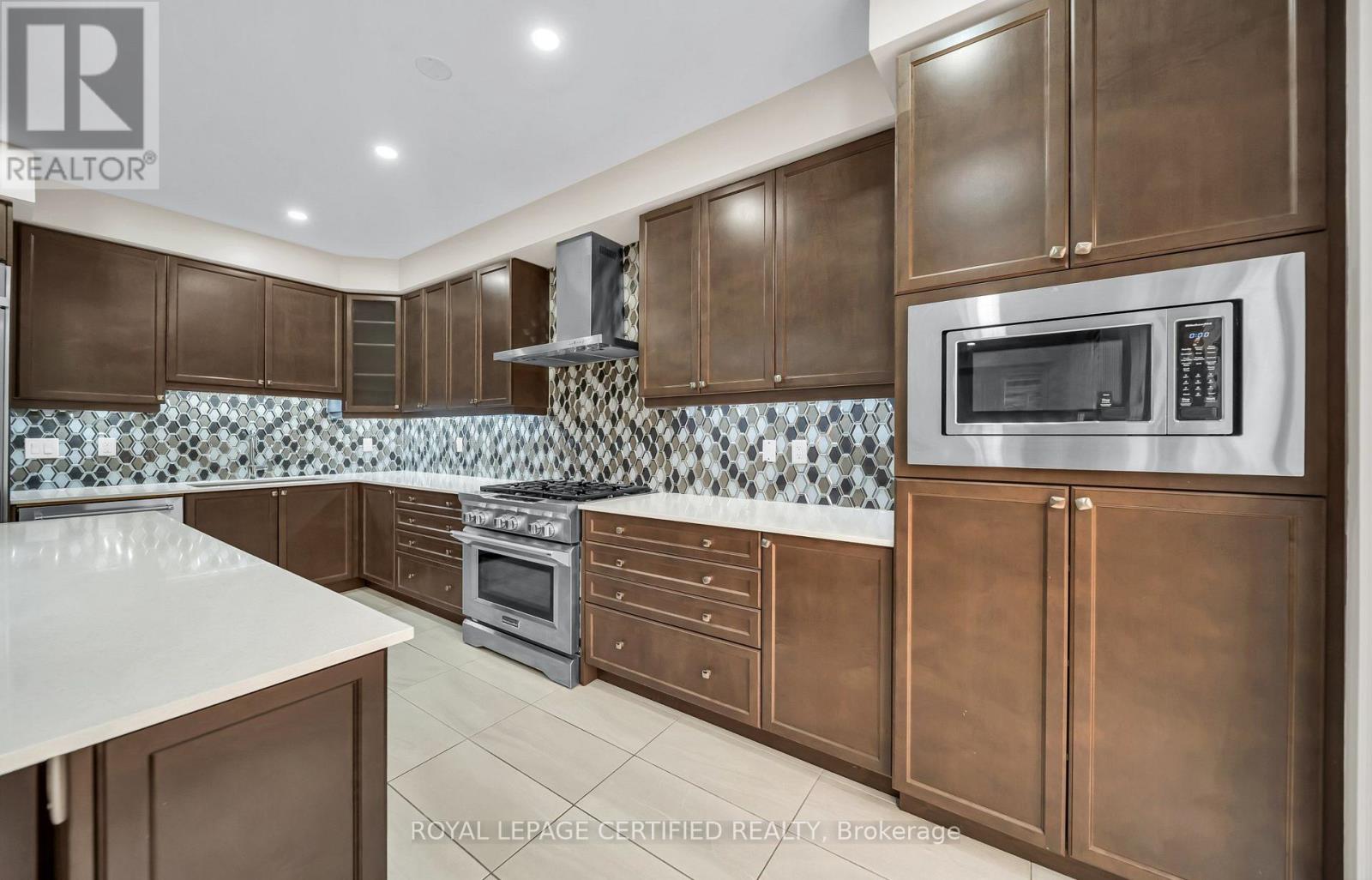 18 Vineyard Drive, Brampton, Ontario  L6Y 2A5 - Photo 17 - W13577776