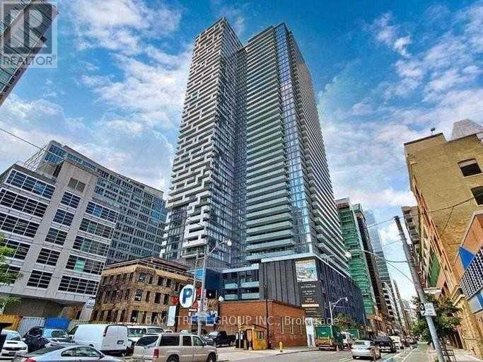 804 - 25 RICHMOND STREET, Toronto (Church-Yonge Corridor)