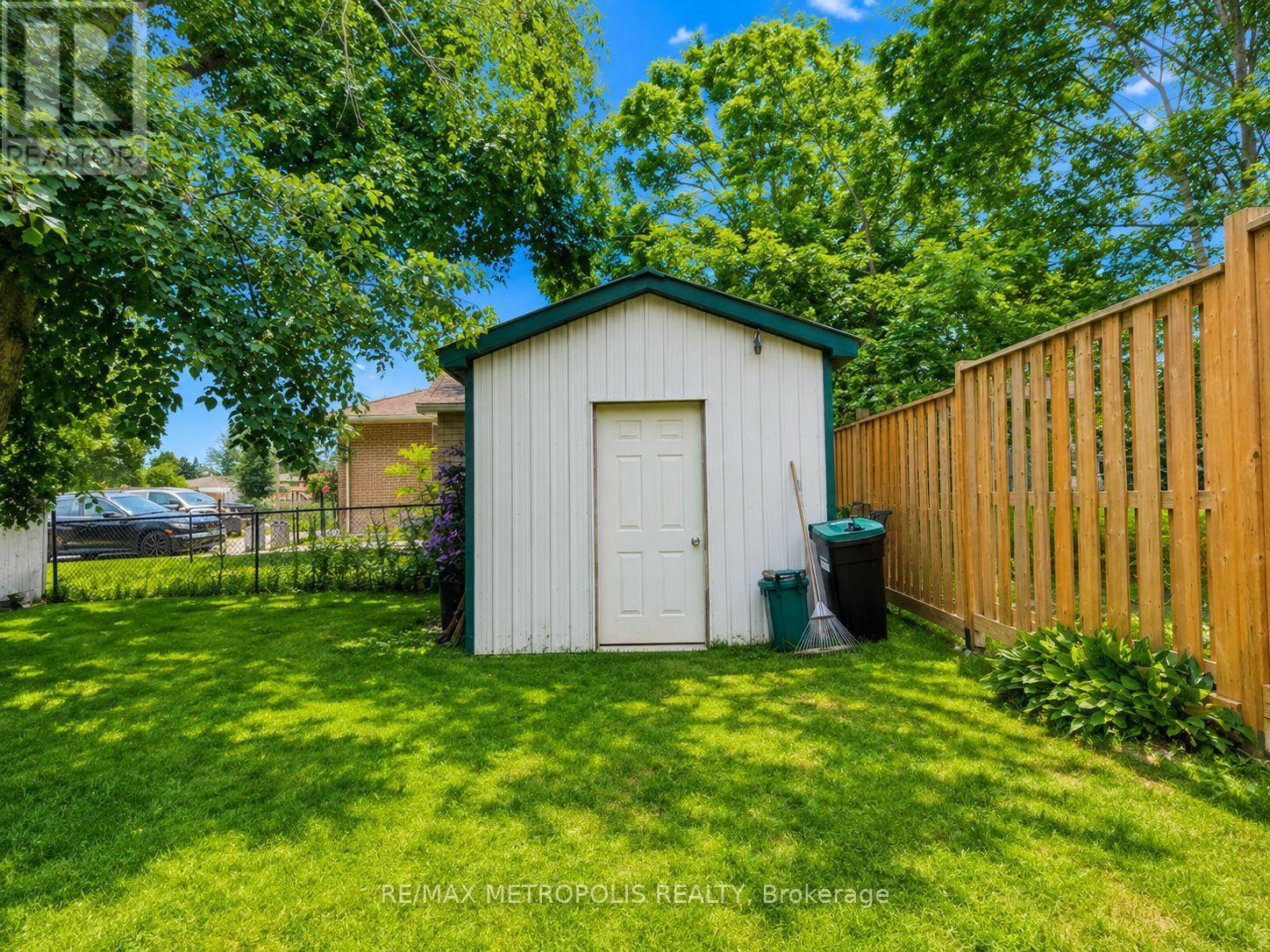 Main - 266 Napier Street, Barrie, Ontario L4M 1X9 - Photo 19 - S13581016