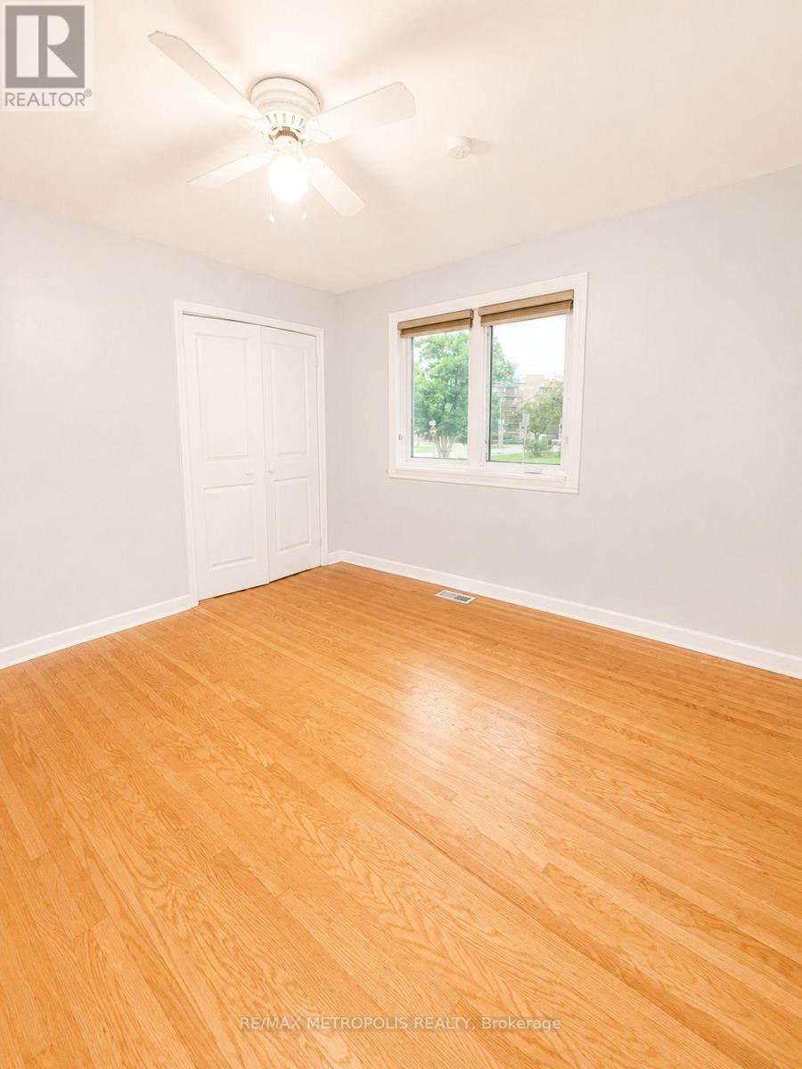 Main - 266 Napier Street, Barrie, Ontario L4M 1X9 - Photo 14 - S13581016