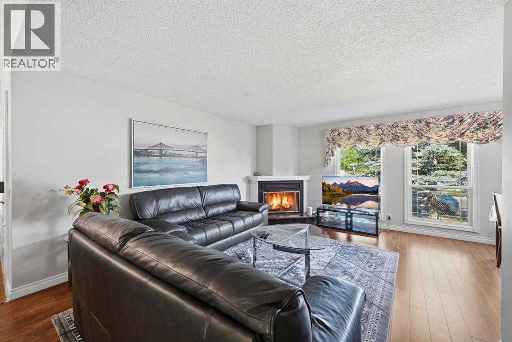 4 Fallswater Road NE, Calgary, Alberta  T3J 1B1 - Photo 9 - A2329294