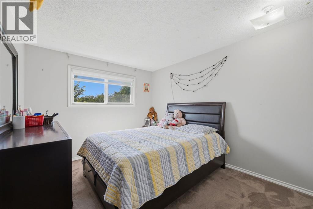 4 Fallswater Road NE, Calgary, Alberta  T3J 1B1 - Photo 22 - A2329294