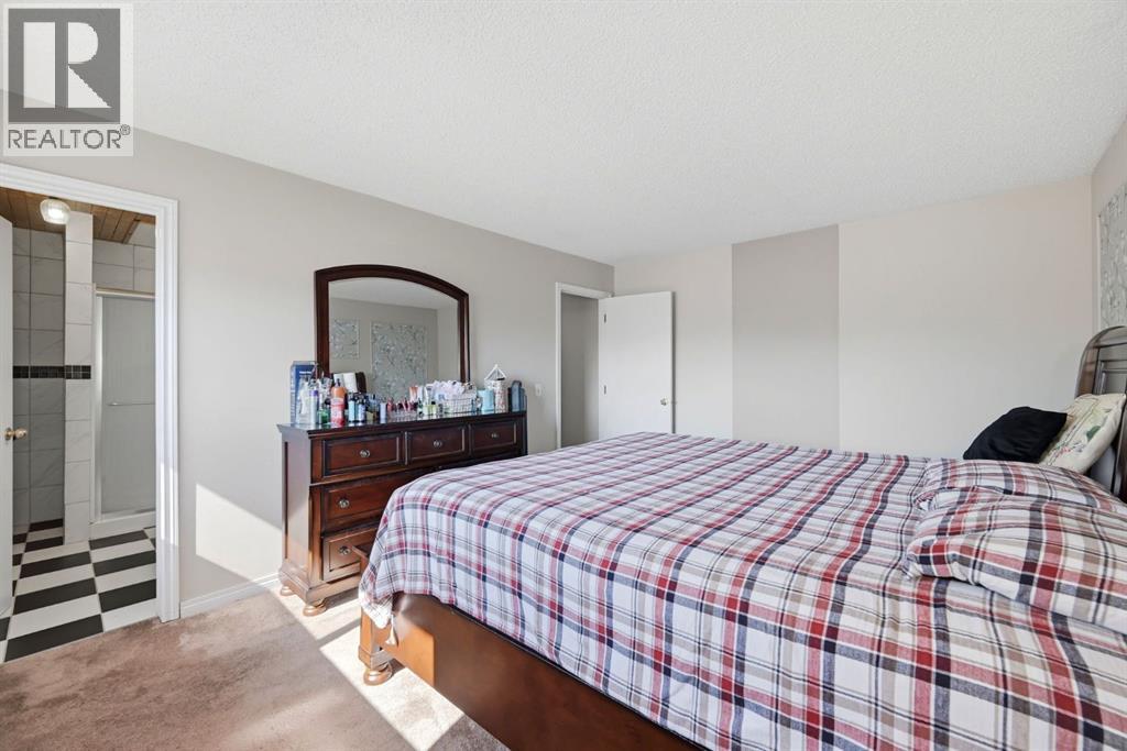 4 Fallswater Road NE, Calgary, Alberta  T3J 1B1 - Photo 19 - A2329294