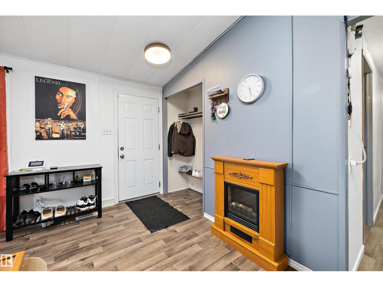 46 Maple Tc NW, Edmonton, Alberta  T6P 1H6 - Photo 2 - E4499707