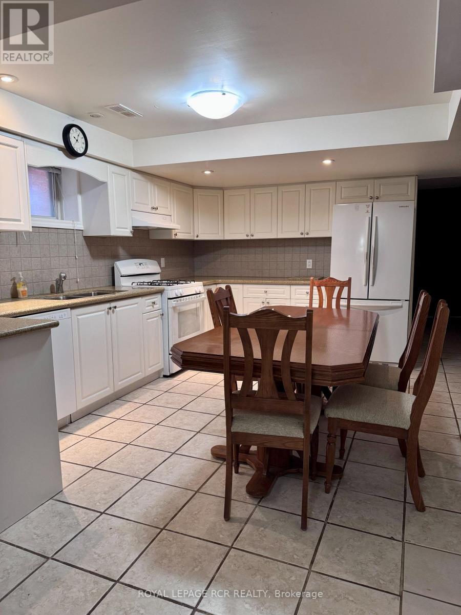 47 HARMONIA CRESCENT, Vaughan, Ontario