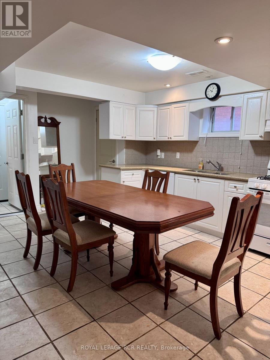 47 Harmonia Crescent, Vaughan, Ontario L4L 3Y2 - Photo 3 - N13581122