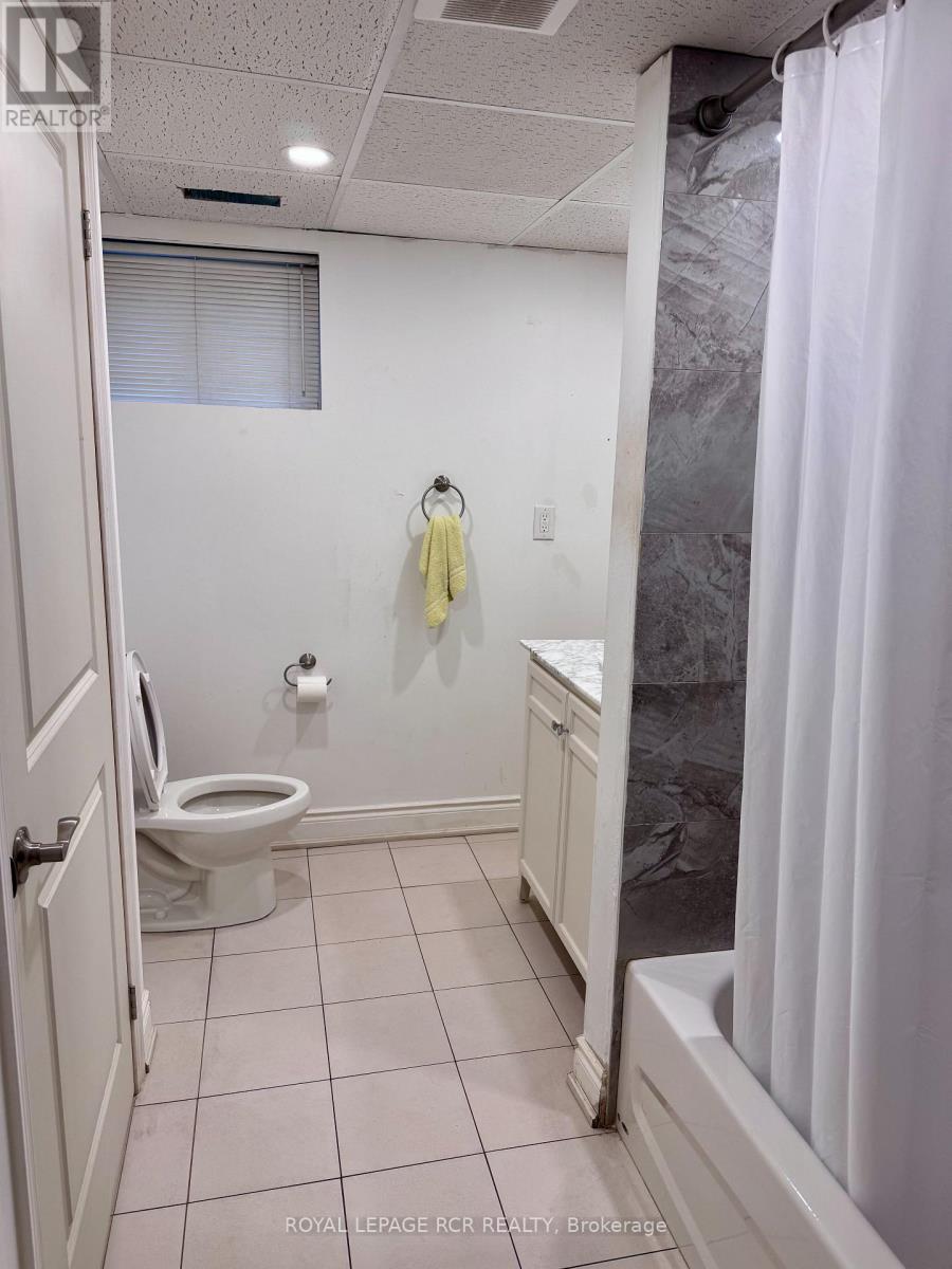 47 Harmonia Crescent, Vaughan, Ontario L4L 3Y2 - Photo 5 - N13581122